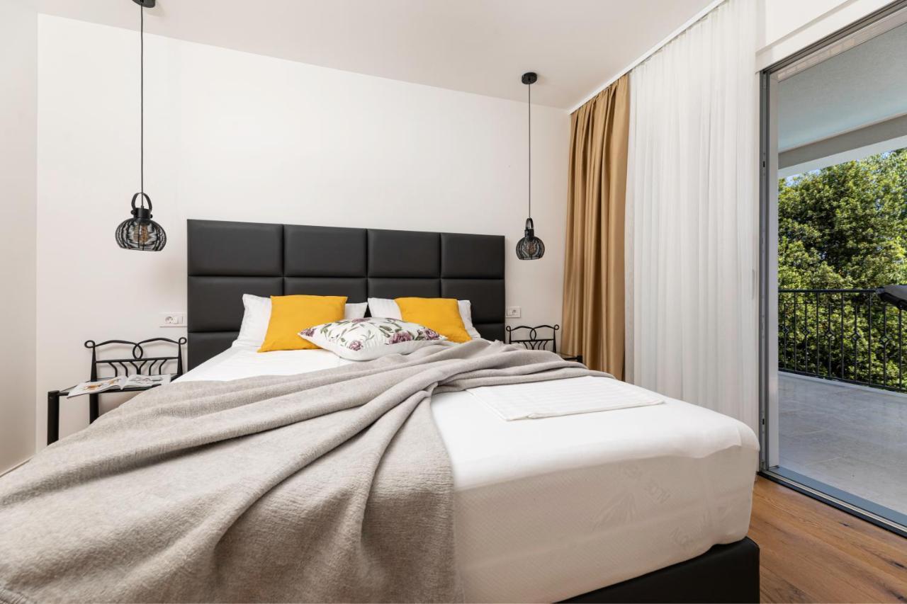 Pafran With Heated Pool Krk Vila *
