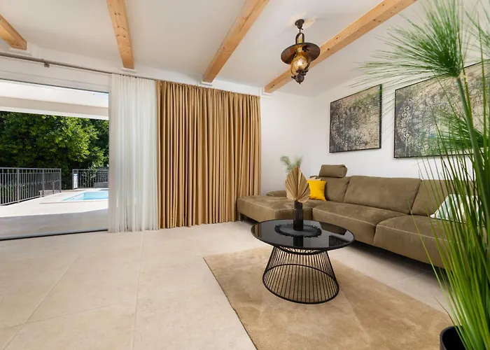 Villa Pafran With Heated Pool Krk