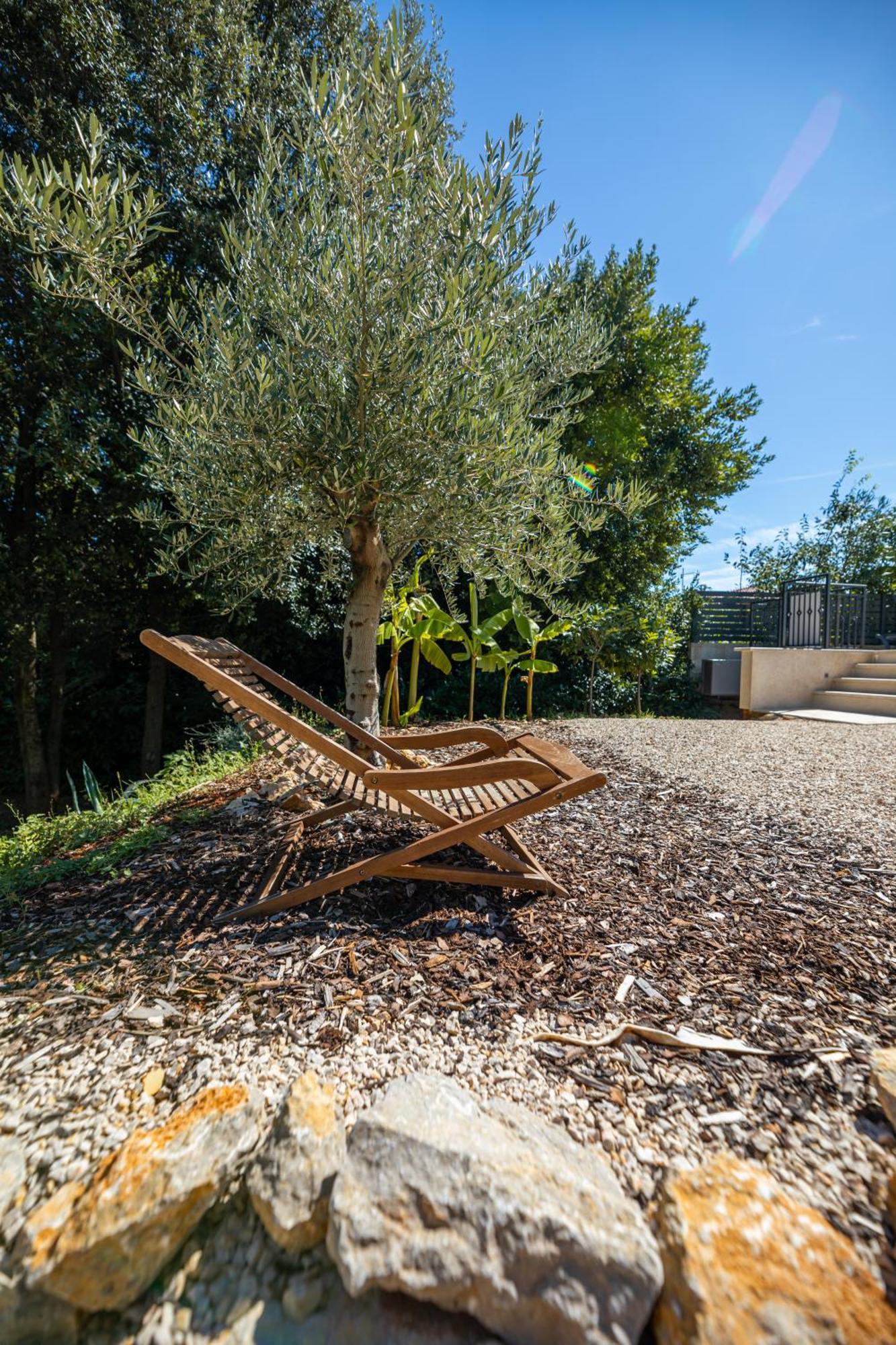 Vilă Pafran With Heated Pool Krk Veglia